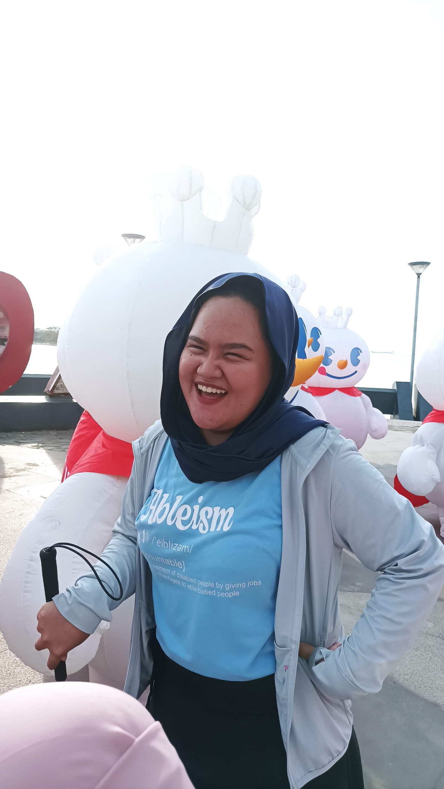 foto Nabila tertawa